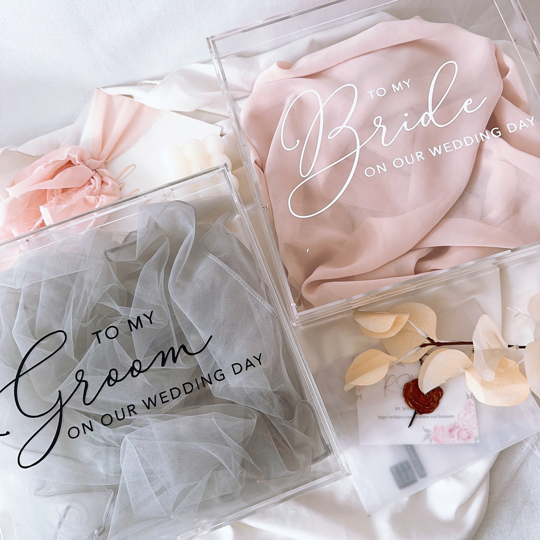 The Acrylic Bride & Groom